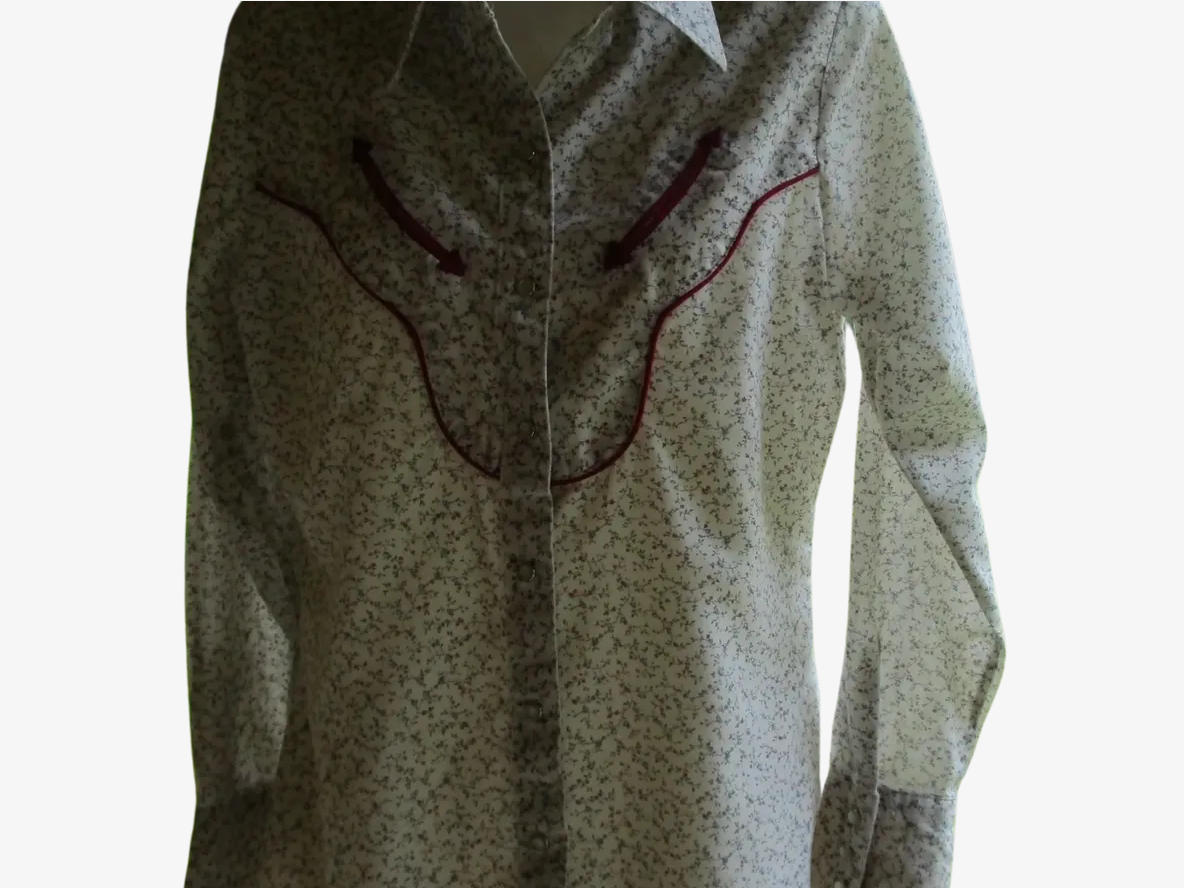 Cute Western Shirt with Red Piping Wrangler